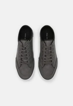 Pier One Sneakers Laag - Grey -Pier One Winkel 121b9e5dccd84e7482b811a5f0f11ce0