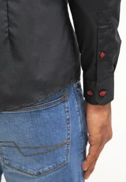 Pier One Overhemd - Black/Red -Pier One Winkel 1cc26882c4194d1486a01c69112de5b1