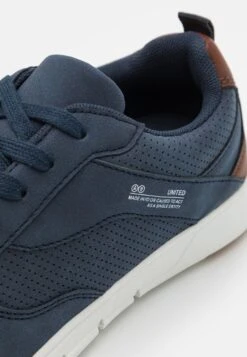 Pier One Sneakers Laag - Dark Blue 11 Pier One Sneakers Laag - Dark Blue -Pier One Winkel 31bbbcb0905e419fbe2b72be44c9f69c