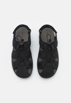 Pier One Leather - Outdoorsandalen - Black -Pier One Winkel 348ad4d4a3a548d0b683ff94cec7b0e3
