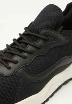 Pier One Unisex - Sneakers Laag - Black/White -Pier One Winkel 383be7e17d7b4e6fb1f7aa6c378ae4ea