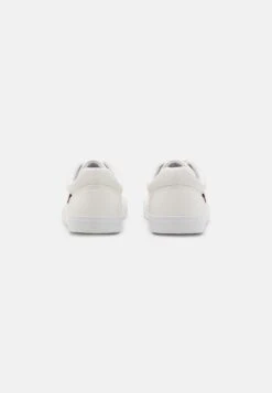 Pier One Unisex - Sneakers Laag - White -Pier One Winkel 4875ff60289d451696f32d2c44634d4c