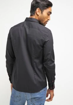 Pier One Overhemd - Black/Red -Pier One Winkel 541db60587bd47b6bcb022561be12193