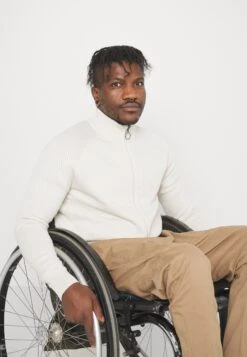 Pier One Vest - Off White -Pier One Winkel 71d3668adaf443ab9b811ddde92452be