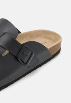 Pier One Leather Unisex - Pantoffels - Black -Pier One Winkel 7b28889d1d2247a8abcae3a4a4c34674