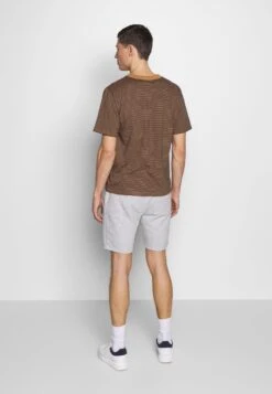 Pier One 2 Pack - Shorts -Light Grey /Black -Pier One Winkel a95507bb1b644136a259c68258b032f4