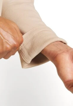 Pier One Hoodie - Tan 16 Pier One Hoodie - Tan -Pier One Winkel af3a0e57e55d41a3a744d2b56197696c