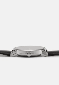 Pier One Horloge - Black/Silvercoloured -Pier One Winkel bd3d862d66074e7da00979f93f7842ad