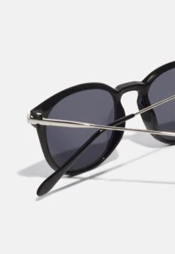 Pier One Zonnebril - Black 6 Pier One Zonnebril - Black -Pier One Winkel e1238979fc144555bfd451a98b4e6bbf