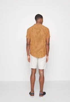 Pier One Linen Blend Drawcord Shorts- Shorts - Beige -Pier One Winkel fd65d1e3000a44b5a0c7031a30758b26